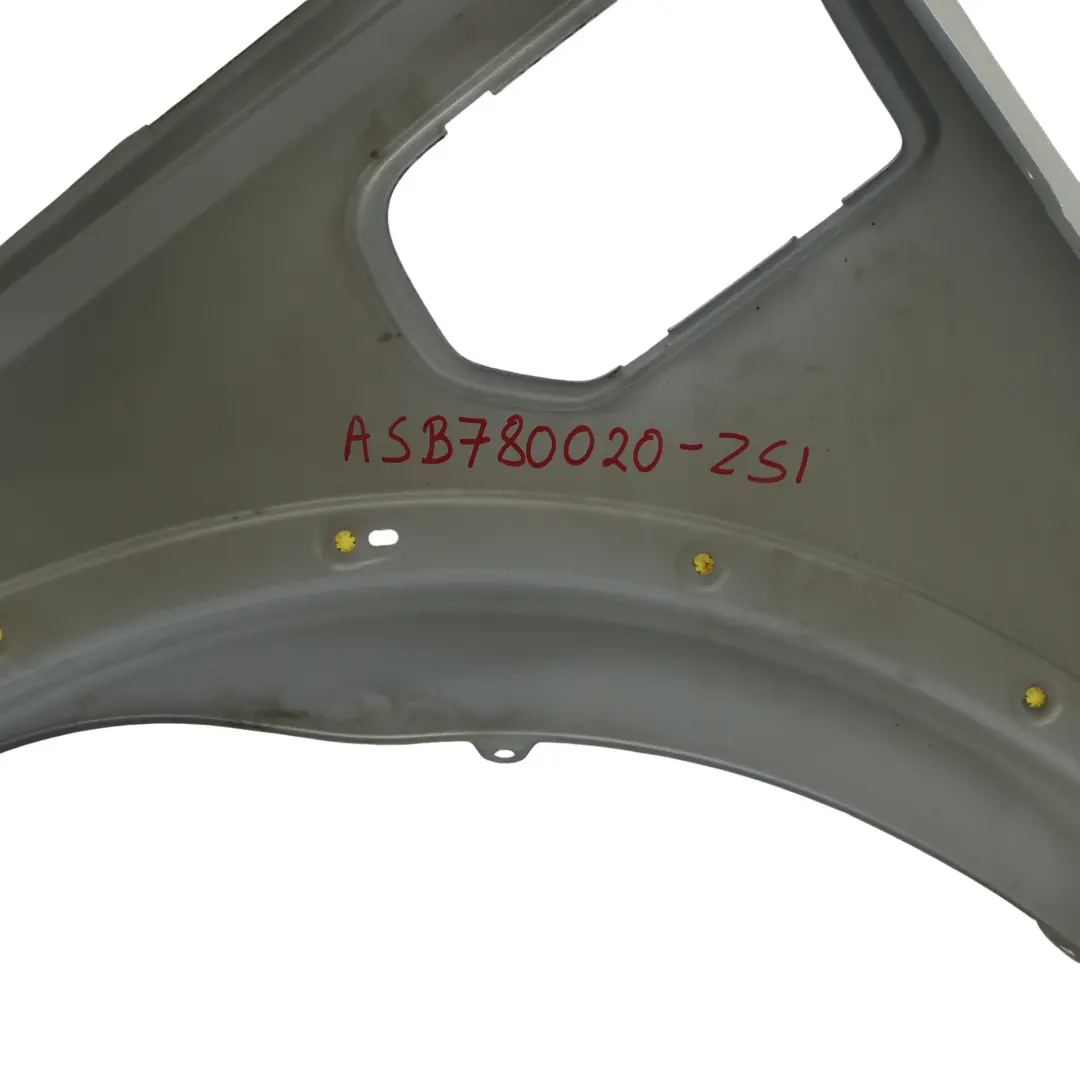 Panneau Aile Droite Garde-Boue Argent Zermatt 798 pour Land Rover Discovery 3 L319 à propos du numéro de pièce ASB780020 Land Rover Discovery 3 L319 Panneau Aile Droite Garde-Boue Argent Zermatt 798 - SKU ASB780020-ZSI - Numéro de pièce ASB780020