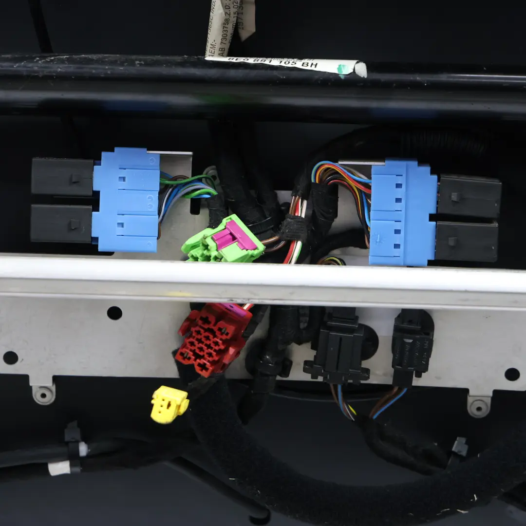 Audi RS4 B7 Sièges Avant Arrière Chauffants Sport Cuir Valcona Noir SET - SKU AUDI-RS4-B7-SEATS-LEATHER-VALCONA-SET - Numéro de pièce AUDI-RS4-B7-SEATS-LEATHER-VALCONA-SET