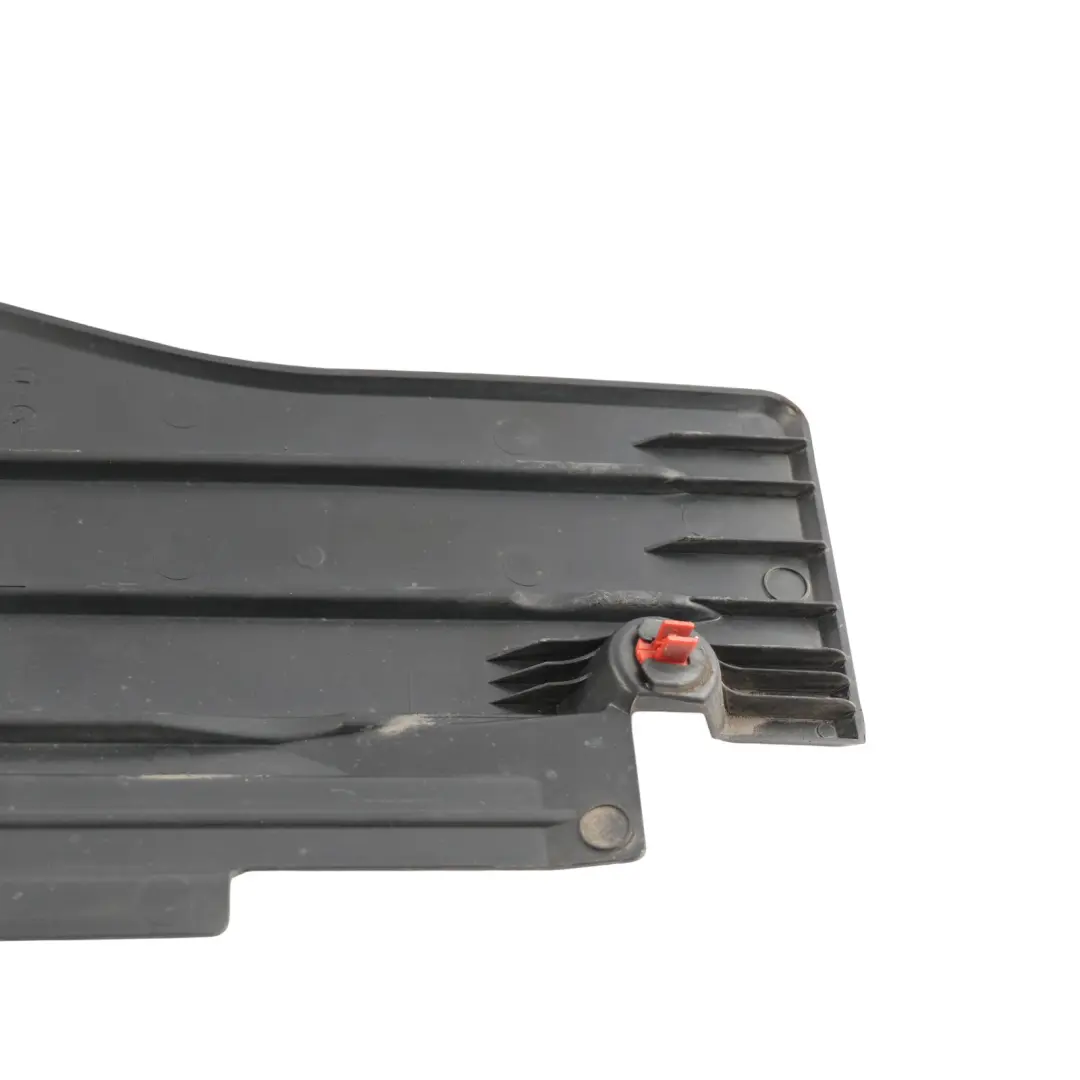 MK3 Panel Protector Inferior Trasero Derecho para Ford Focus con número de pieza AV61-R11778-AF Ford Focus MK3 Panel Protector Inferior Trasero Derecho - SKU AV61-R11778-AF - Número de pieza AV61-R11778-AF