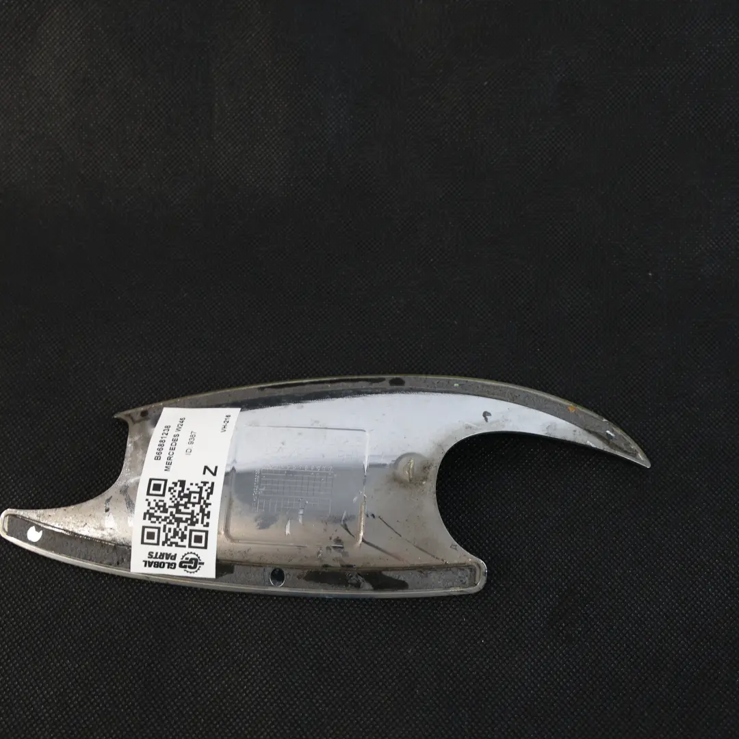 Poignée Extérieure Couvercle Garniture Chrome Droite pour Mercedes W245 à propos du numéro de pièce B66881238 Mercedes W245 Poignée Extérieure Couvercle Garniture Chrome Droite - SKU B66881238 - Numéro de pièce B66881238