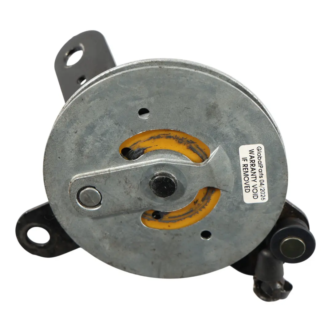 Uchwyt Linki Klapy Tylnej Lewo do Land Rover Discovery 3 L319 o numerze BHF780032 Land Rover Discovery 3 L319 Uchwyt Linki Klapy Tylnej Lewo - SKU BHF780032 - Numer Części BHF780032