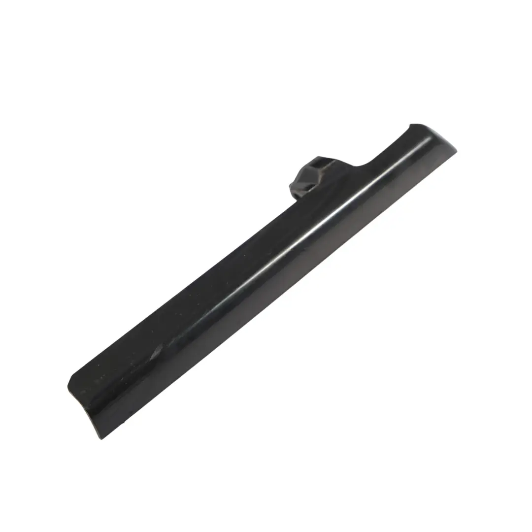 Range Rover Evoque L538 Moulure Garniture Vitre Porte Avant Droite - SKU BJ32-21446-AC - Numéro de pièce BJ32-21446-AC