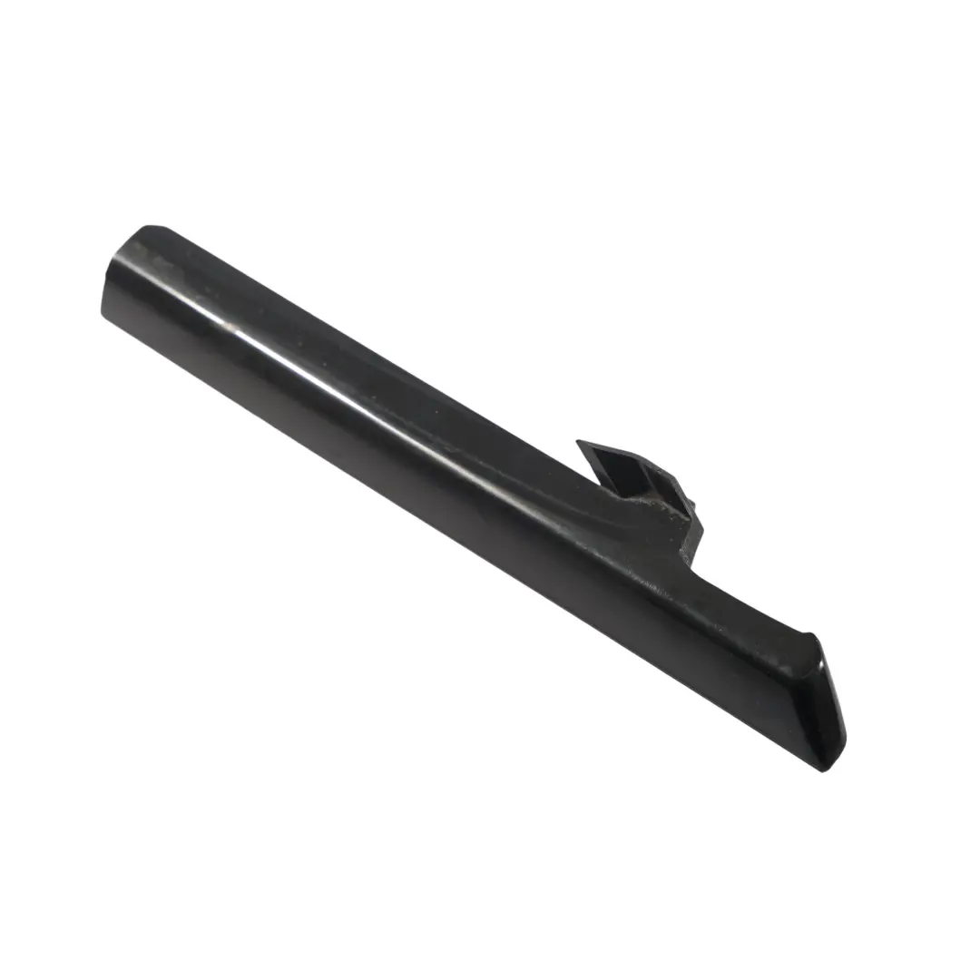 Modanatura Finestra Porta Anteriore Destro per Range Rover Evoque L538 con numero di parte BJ32-21446-AC Range Rover Evoque L538 Modanatura Finestra Porta Anteriore Destro - SKU BJ32-21446-AC - Numero di parte BJ32-21446-AC