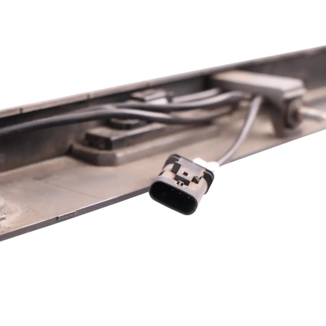 Number Plate Lamp Strip Aintree Green - 866 to Range Rover Evoque L538 Tailgate with Part number BJ32-40406 Range Rover Evoque L538 Tailgate Number Plate Lamp Strip Aintree Green - 866 - SKU BJ32-40406-AIG - Part number BJ32-40406