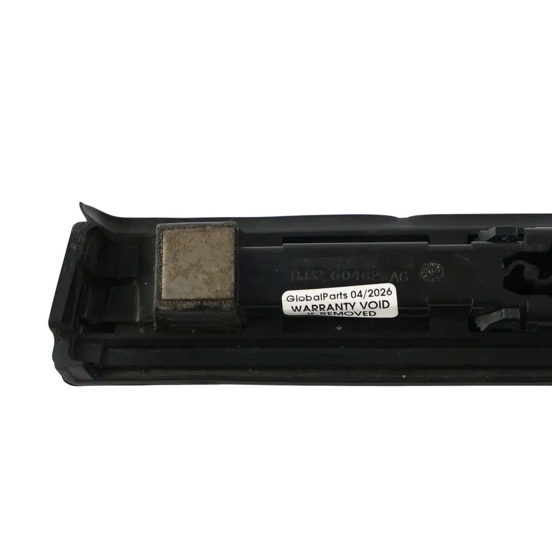 Dach Zierleiste Abdeckung Hinten Rechts für Range Rover L538 mit Teilenummer BJ32-50462-AG Range Rover L538 Dach Zierleiste Abdeckung Hinten Rechts - SKU BJ32-50462-AG - Teilenummer BJ32-50462-AG