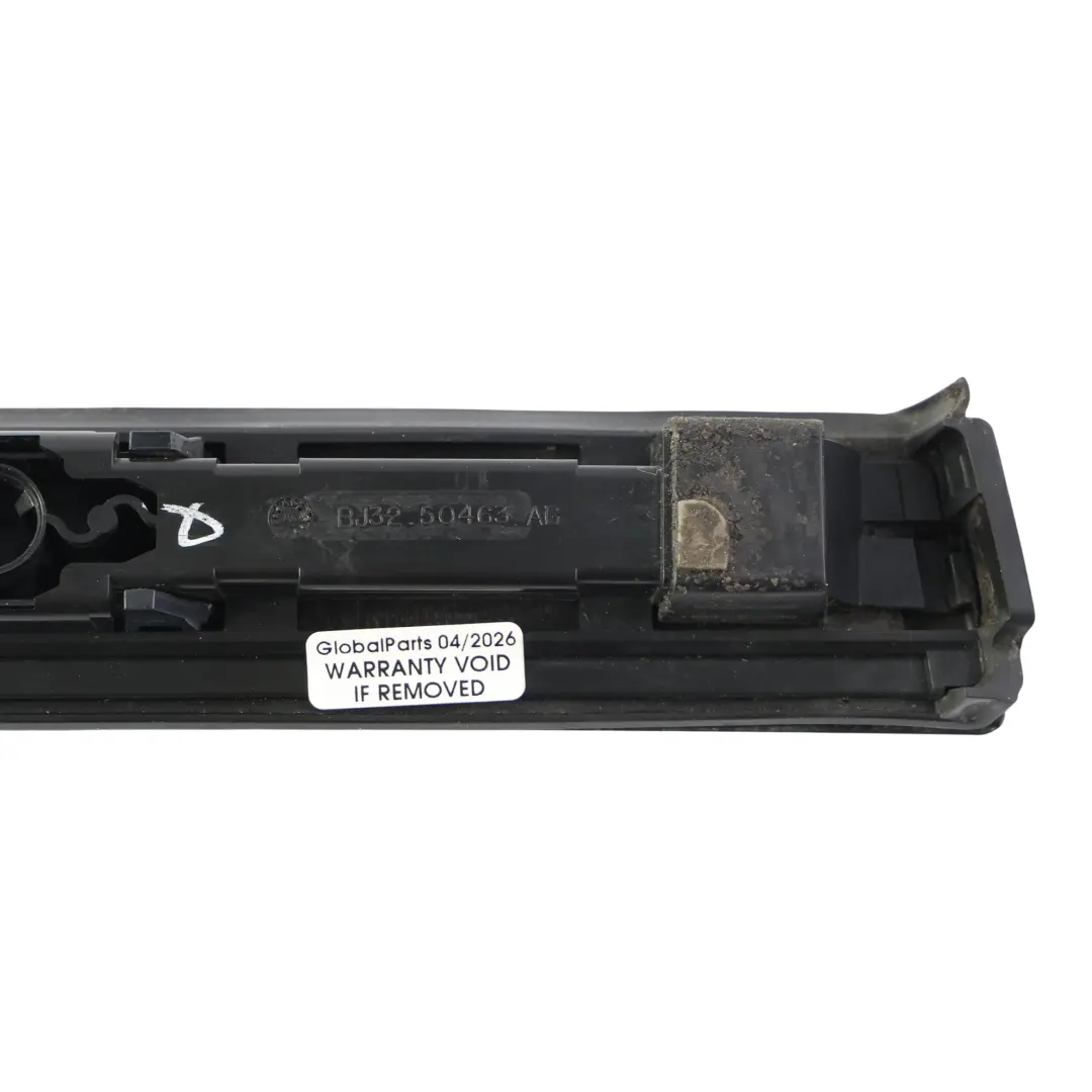 Dach Zierleiste Abdeckung Streifen Hinten Links für Range Rover L538 mit Teilenummer BJ32-50463-AG Range Rover L538 Dach Zierleiste Abdeckung Streifen Hinten Links - SKU BJ32-50463-AG - Teilenummer BJ32-50463-AG