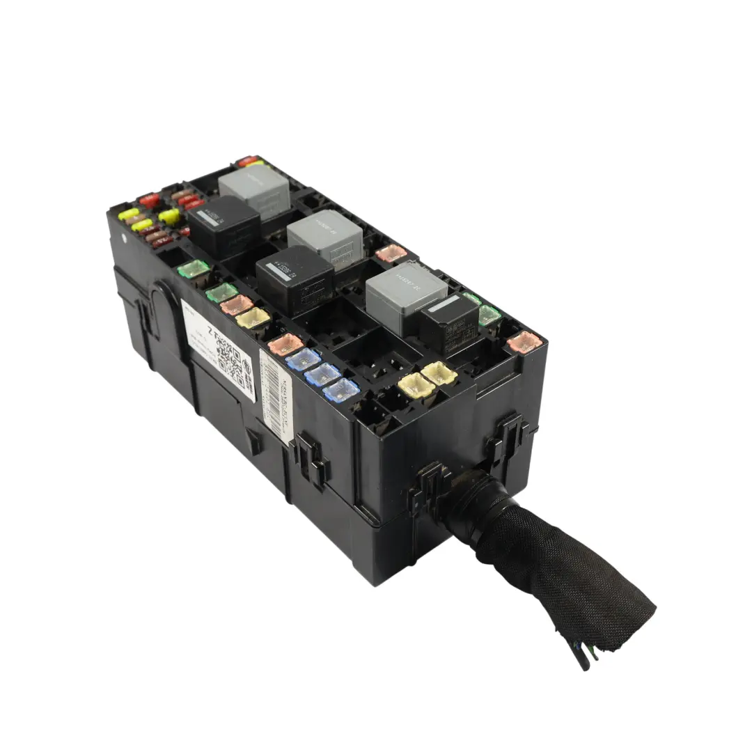 Ford Transit MK8 Caja Fusibles Distribución Energía Relé - SKU BK3T-14401-ELC - Número de pieza BK3T-14401-ELC