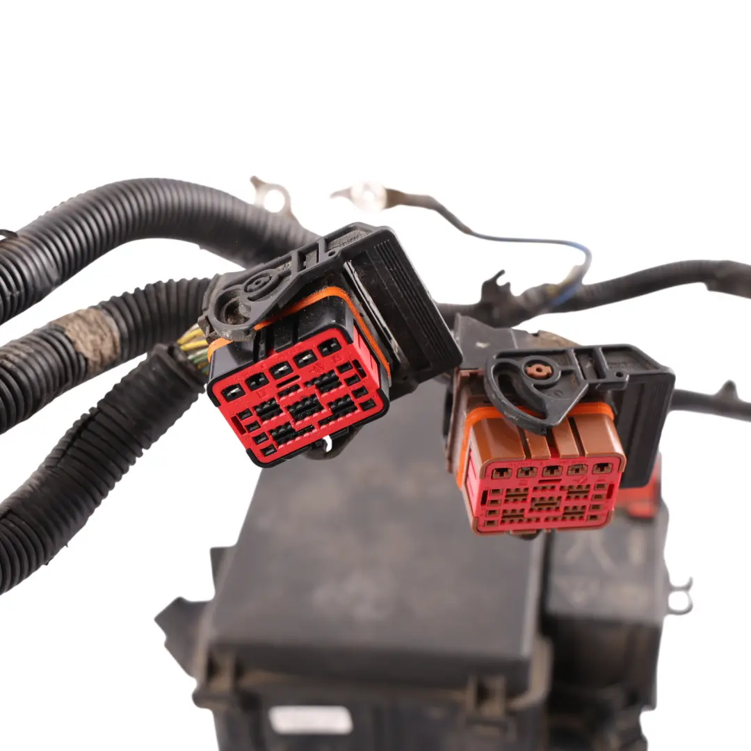 Mk8 Fuse Box Power Distribution Junction Relay Unit to Ford Transit with Part number BK3T-9K499-BBD Ford Transit Mk8 Fuse Box Power Distribution Junction Relay Unit - SKU BK3T-9K499-BBD - Part number BK3T-9K499-BBD