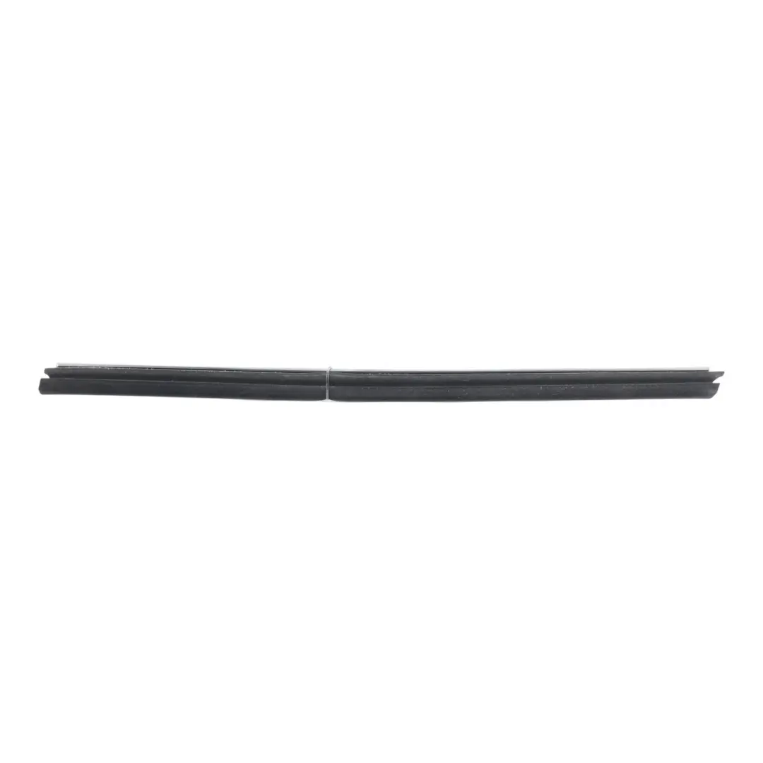 Range Rover L322 Fensterdichtung Tür Vorne Innen Links - SKU CGE000250 - Teilenummer CGE000250