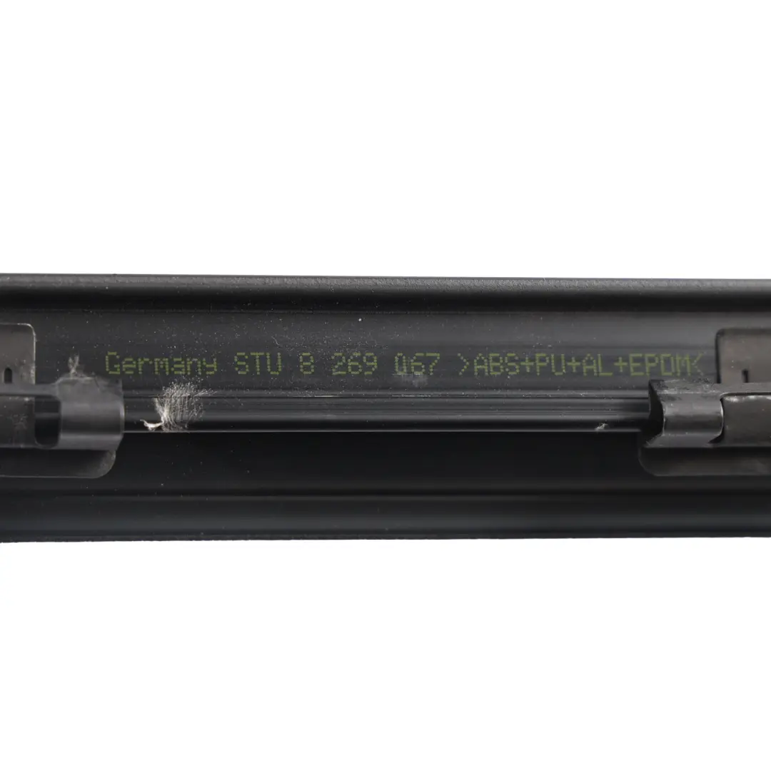 Range Rover L322 Joint Bande Vitre Porte Avant Gauche Intérieur - SKU CGE000250 - Numéro de pièce CGE000250