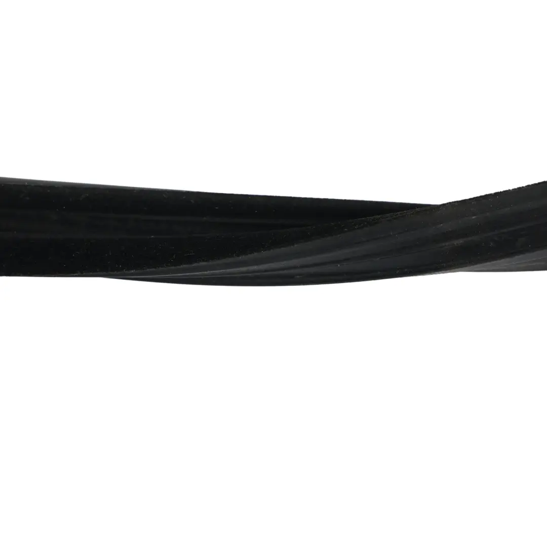 Uszczelka Szyby Drzwi Tylna Lewa do Land Rover Discovery 3 L319 o numerze CGE000454 Land Rover Discovery 3 L319 Uszczelka Szyby Drzwi Tylna Lewa - SKU CGE000454 - Numer Części CGE000454