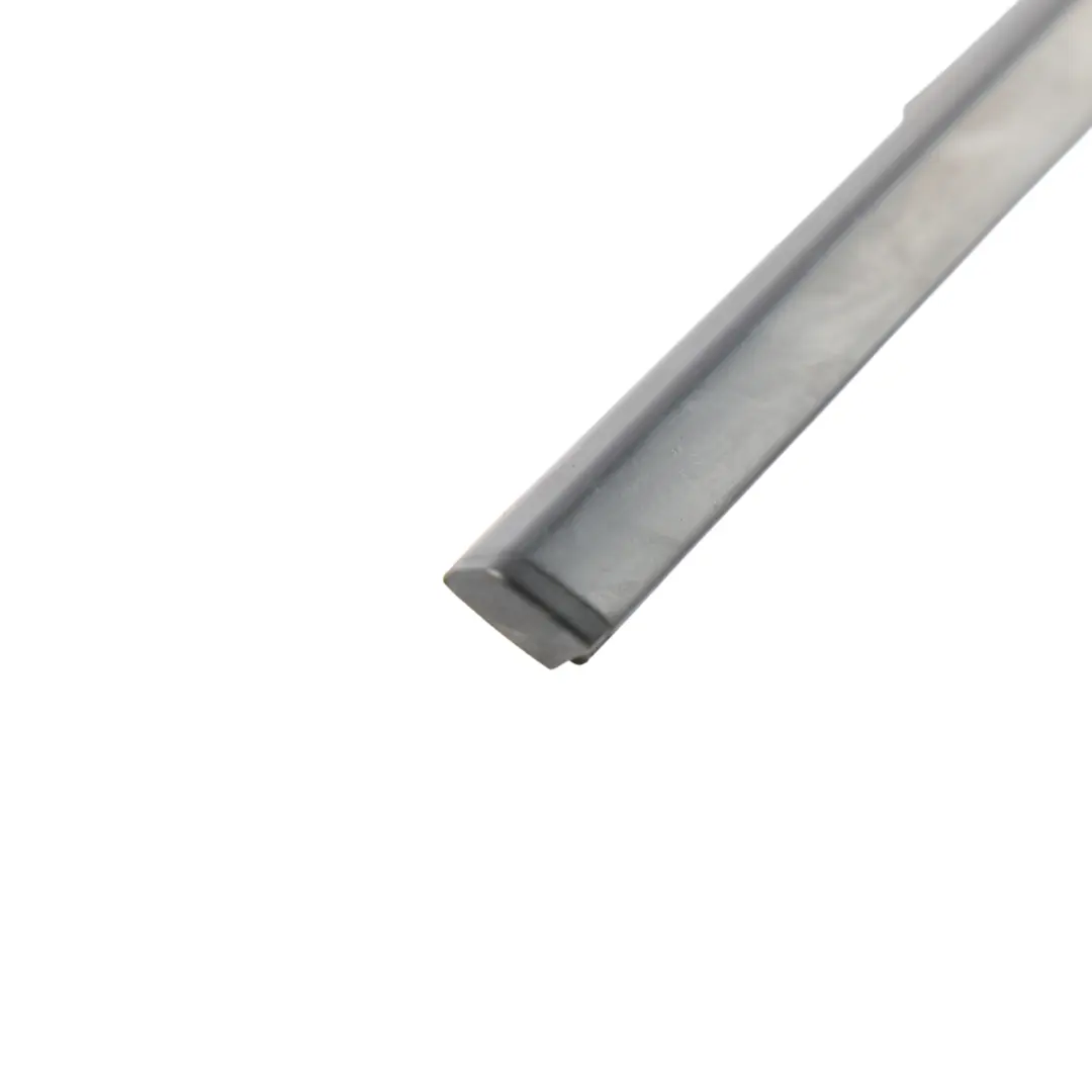 Land Rover Range Rover L322 Bande Vitre Porte Avant Droite 3H42-202W08-AA - SKU CGE000622 - Numéro de pièce CGE000622