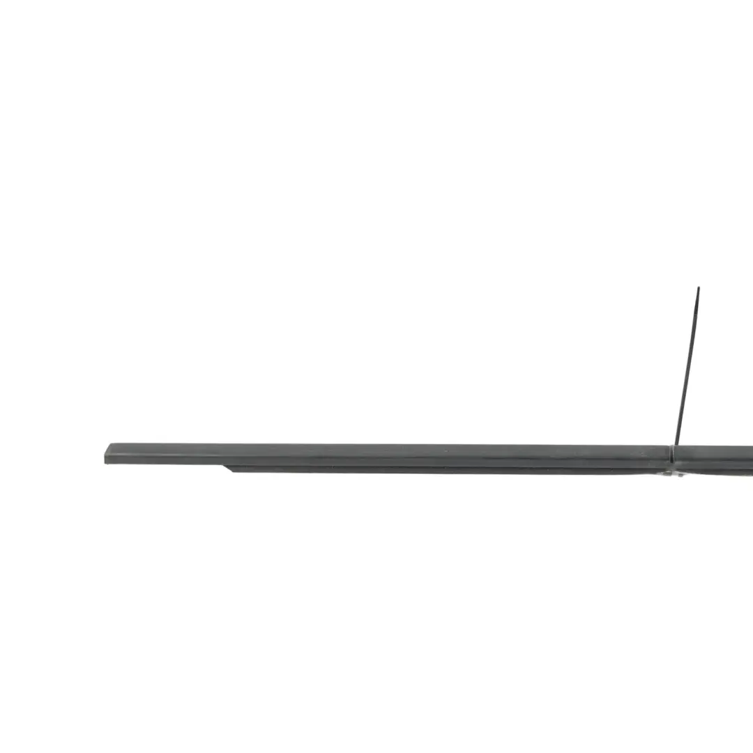 Range Rover L322 Front Door Window Seal Strip Moulding Outer Left N/S - SKU CGE000632 - Part number CGE000632