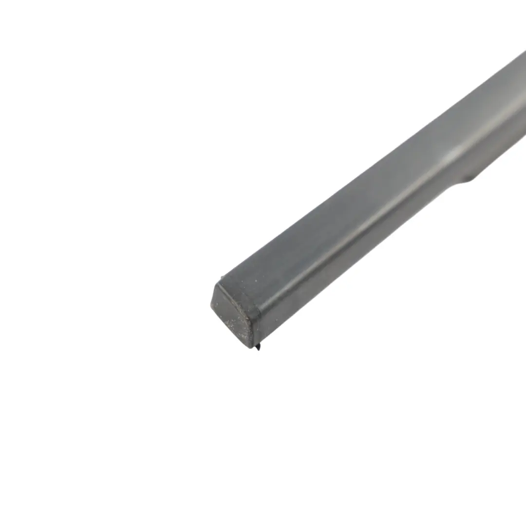 Range Rover L322 Front Door Window Seal Strip Moulding Outer Left N/S - SKU CGE000632 - Part number CGE000632