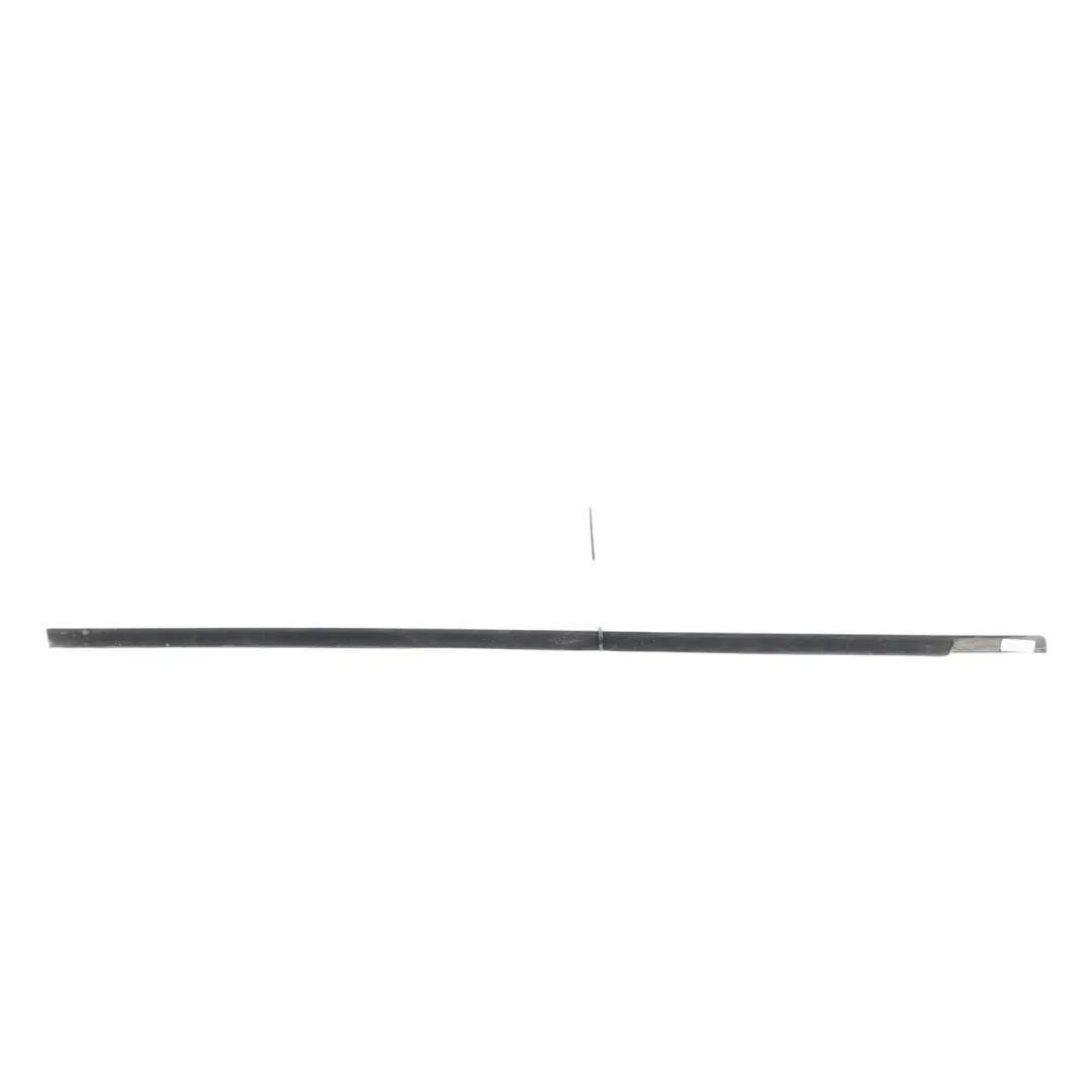 Range Rover L322 Front Door Window Seal Strip Moulding Outer Left N/S - SKU CGE000632 - Part number CGE000632