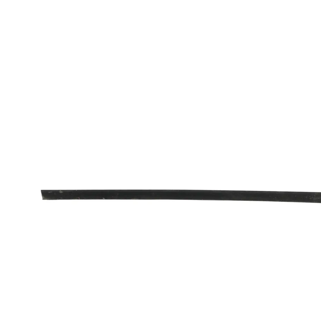 Range Rover L322 Front Door Window Seal Strip Moulding Outer Left N/S - SKU CGE000632 - Part number CGE000632