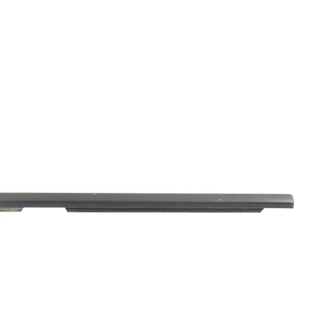 Range Rover L322 Sellado Ventana Puerta Trasera Derecha - SKU CGE000642 - Número de pieza CGE000642