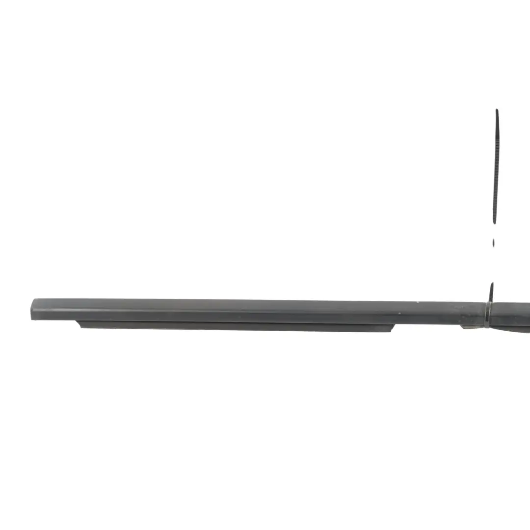 Range Rover L322 Rear Door Window Seal Strip Moulding Outer Left N/S - SKU CGE000652 - Part number CGE000652