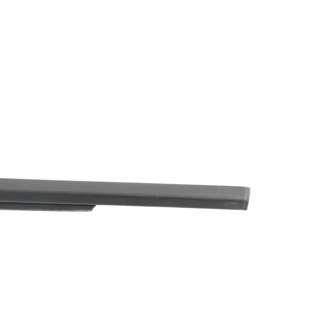 Range Rover L322 Rear Door Window Seal Strip Moulding Outer Left N/S - SKU CGE000652 - Part number CGE000652