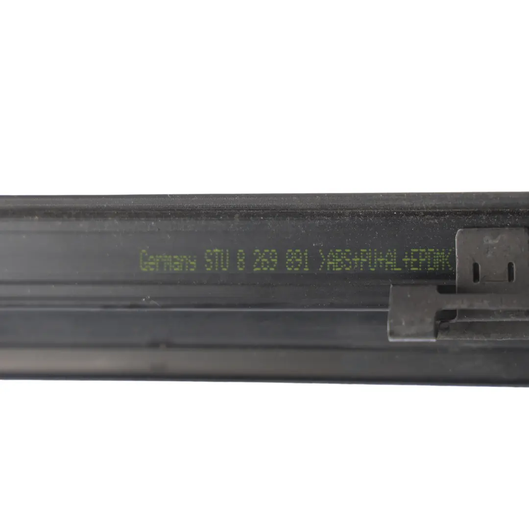 Range Rover L322 Joint Bande Vitre Porte Arrière Intérieur Gauche - SKU CGE000810 - Numéro de pièce CGE000810