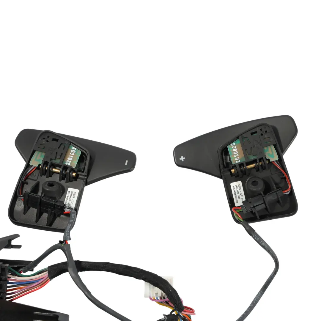 Range Rover Sport L320 Commutateur Volant Palette Vitesse - SKU CH32-13D767-DA - Numéro de pièce CH32-13D767-DA