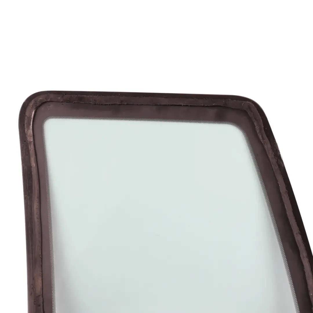 Sixth Light Glass AS2 Right O/S to Land Rover Freelander L314 with Part number CPB101622 Land Rover Freelander L314 Sixth Light Glass AS2 Right O/S - SKU CPB101622 - Part number CPB101622