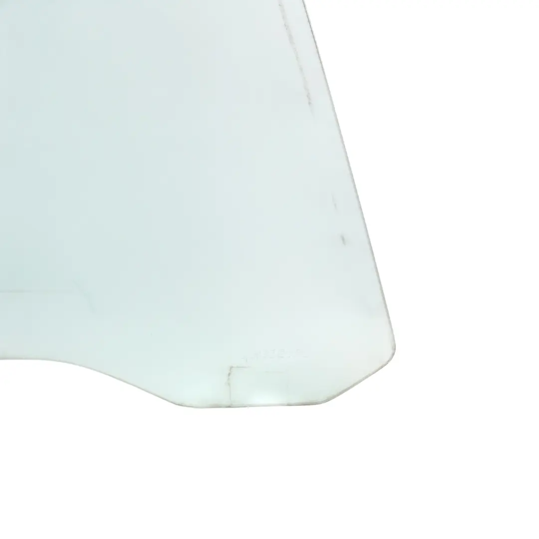Door Window Glass Front Right O/S to Land Rover Range Rover L322 with Part number CUB000082 Land Rover Range Rover L322 Door Window Glass Front Right O/S - SKU CUB000082 - Part number CUB000082