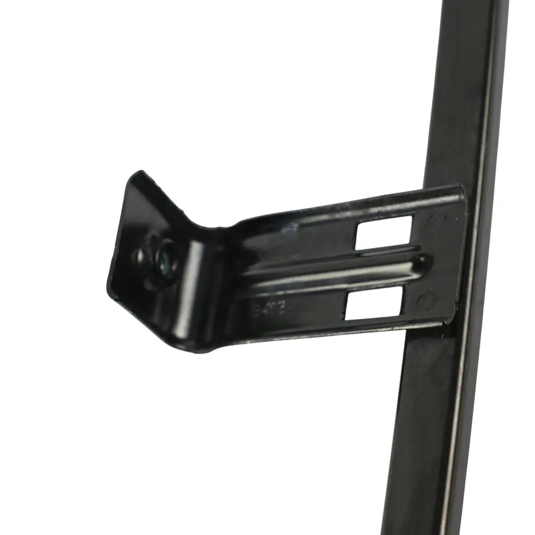 Prowadnica Szyby Drzwi Przednia Prawa 0 do Range Rover Sport L320 o numerze CUE50006 Range Rover Sport L320 Prowadnica Szyby Drzwi Przednia Prawa 0 - SKU CUE50006 - Numer Części CUE50006