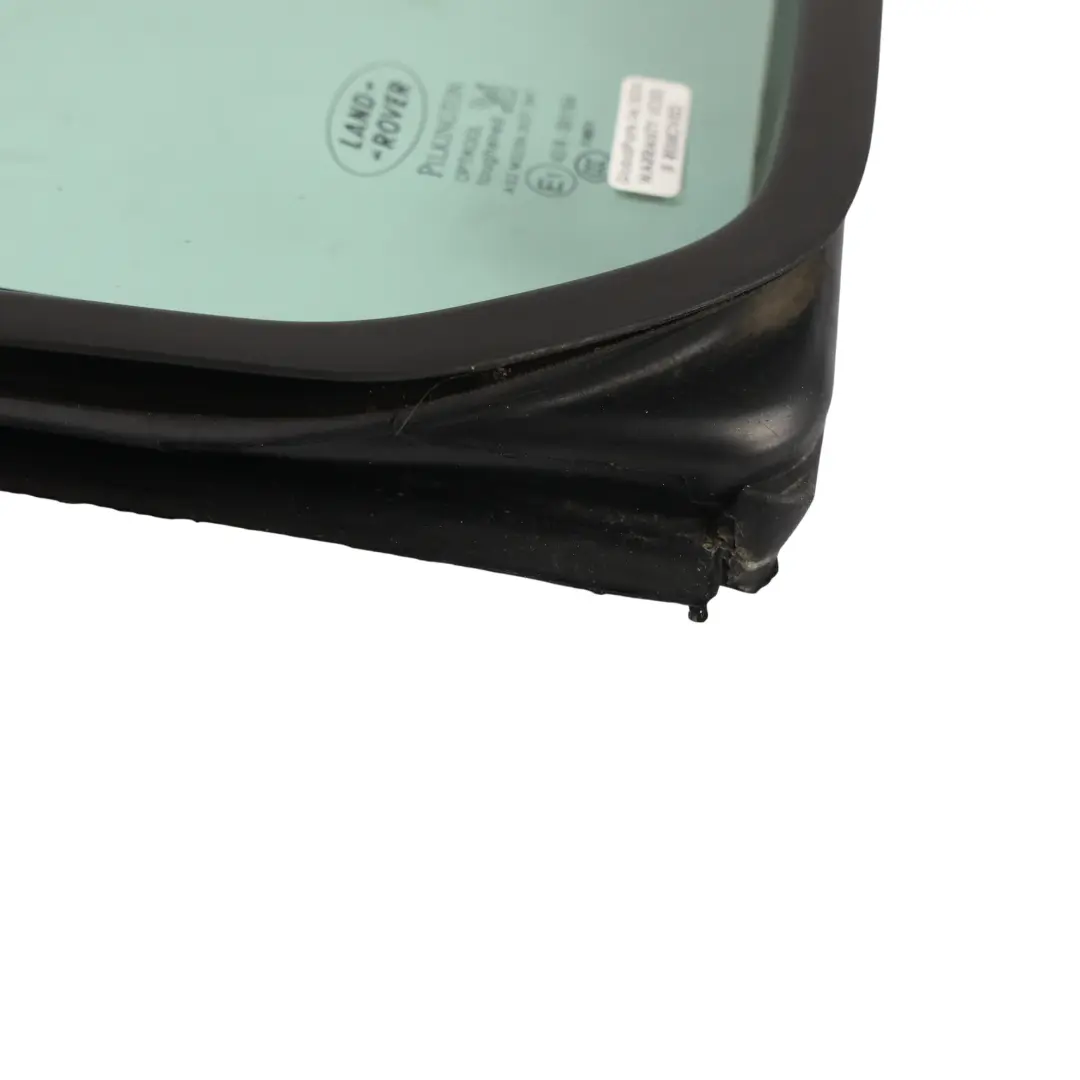 Vitre Quart Arrière Droite Verte pour Land Rover Discovery 3 L319 à propos du numéro de pièce CVB000845 Land Rover Discovery 3 L319 Vitre Quart Arrière Droite Verte - SKU CVB000845 - Numéro de pièce CVB000845