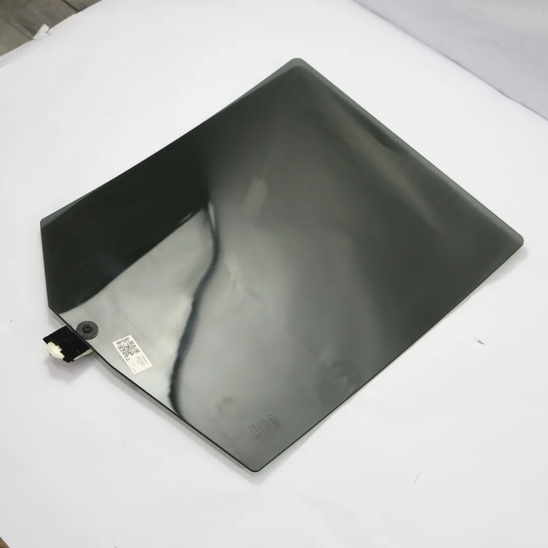 Vetro Porta AS3 Tintato Posteriore Destro 5H22-19H200-BA per Land Rover L319 con numero di parte CVB500310 Land Rover L319 Vetro Porta AS3 Tintato Posteriore Destro 5H22-19H200-BA - SKU CVB500310 - Numero di parte CVB500310