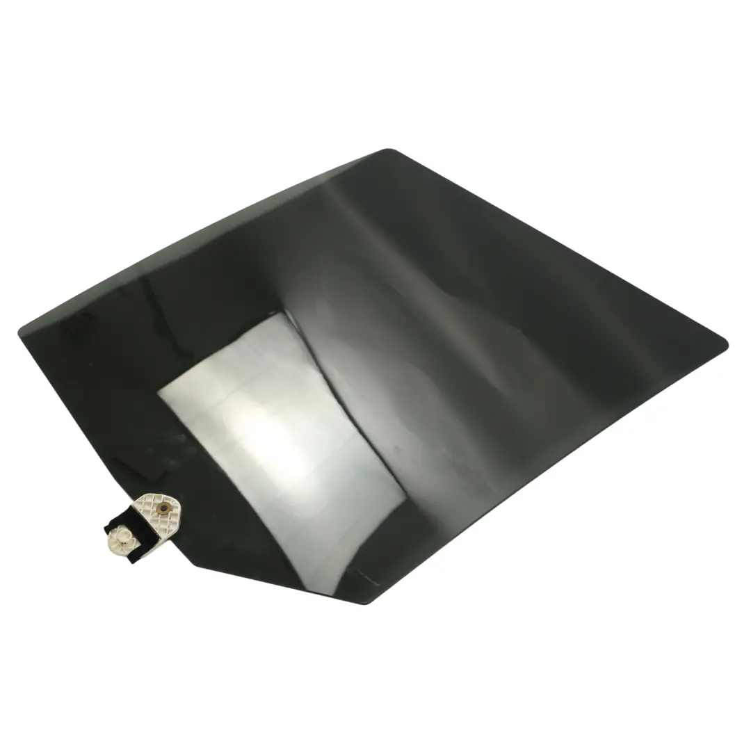 Vetro Porta AS3 Tintato Posteriore Destro 5H22-19H200-BA per Land Rover L319 con numero di parte CVB500310 Land Rover L319 Vetro Porta AS3 Tintato Posteriore Destro 5H22-19H200-BA - SKU CVB500310 - Numero di parte CVB500310