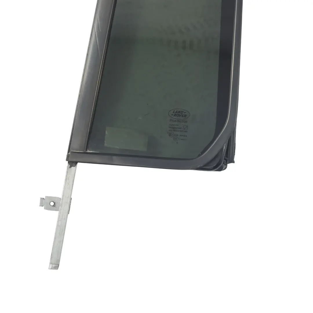 Vitre Quart Arrière Gauche AS3 5H22-29751-BA pour Land Rover Discovery 4 L319 à propos du numéro de pièce CVB500890 Land Rover Discovery 4 L319 Vitre Quart Arrière Gauche AS3 5H22-29751-BA - SKU CVB500890 - Numéro de pièce CVB500890