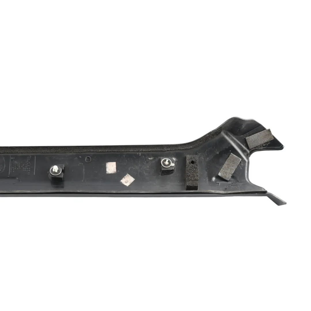 A-Pillar Strip Moulding Front Right O/S to Land Rover Discovery 3 L319 with Part number DCB000146 Land Rover Discovery 3 L319 A-Pillar Strip Moulding Front Right O/S - SKU DCB000146 - Part number DCB000146