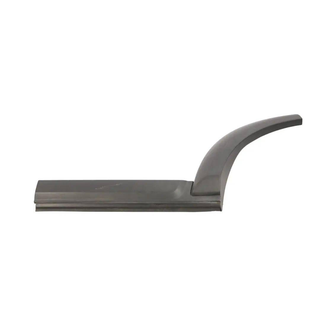 Arch Trim Moulding Rear Left N/S to Land Rover Discovery 3 L319 Wheel with Part number DGP000154 Land Rover Discovery 3 L319 Wheel Arch Trim Moulding Rear Left N/S - SKU DGP000154 - Part number DGP000154