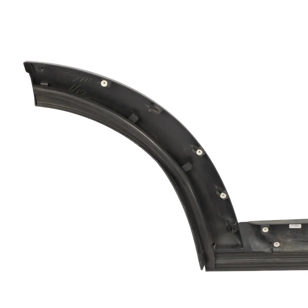 Arch Trim Moulding Rear Left N/S to Land Rover Discovery 3 L319 Wheel with Part number DGP000154 Land Rover Discovery 3 L319 Wheel Arch Trim Moulding Rear Left N/S - SKU DGP000154 - Part number DGP000154