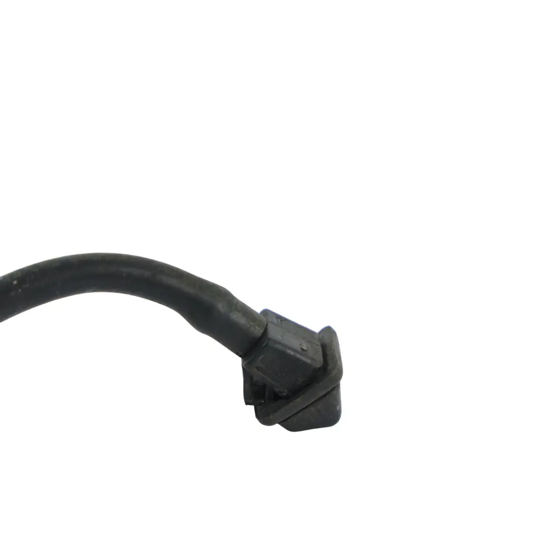 Nozzle Spray Rear Window Tailgate Washer Jet to Land Rover Discovery L319 with Part number DNJ500260 Land Rover Discovery L319 Nozzle Spray Rear Window Tailgate Washer Jet - SKU DNJ500260 - Part number DNJ500260