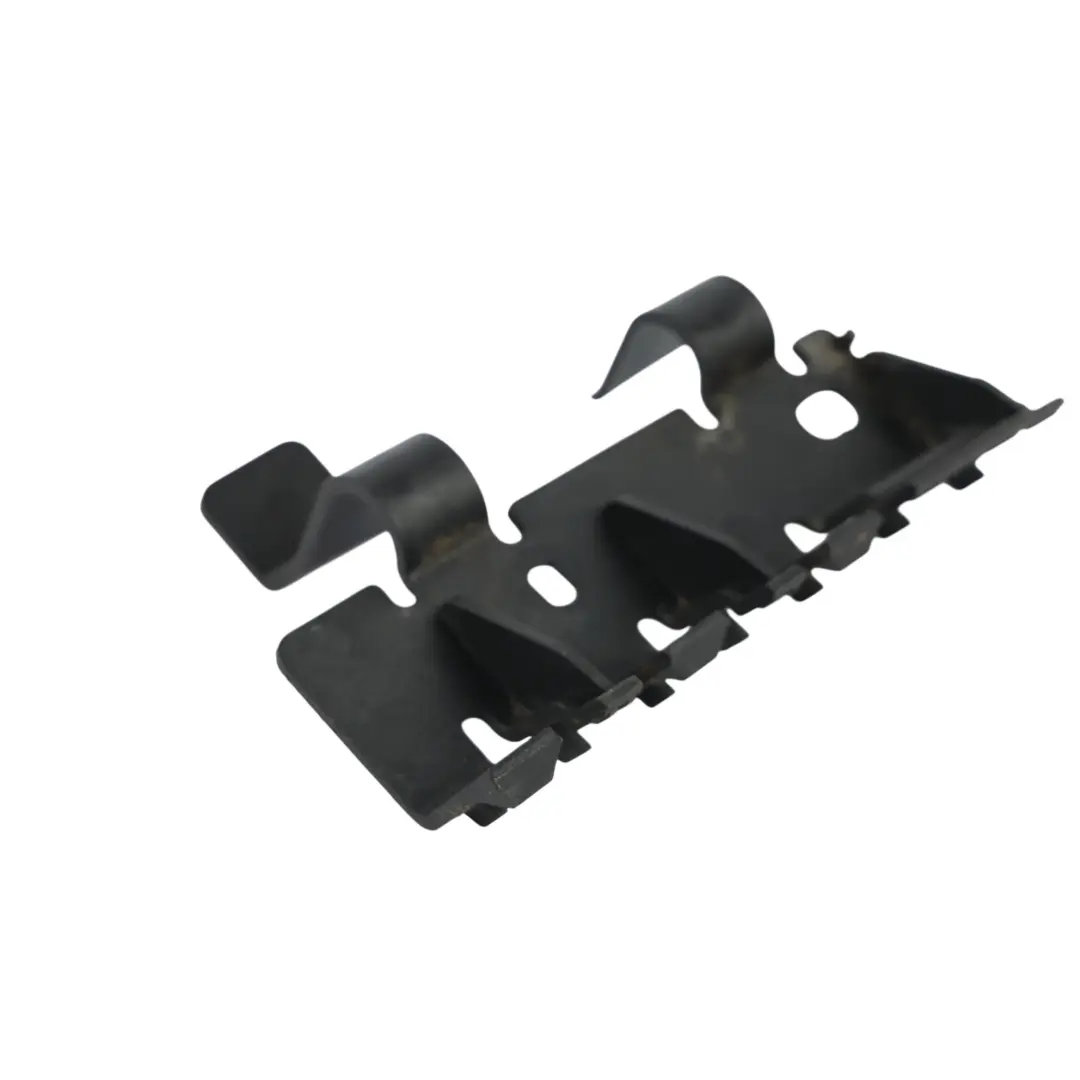 Staffa Paraurti Posteriore Destro 5H22-17A750-CA per Land Rover Discovery 4 L319 con numero di parte DQL000061 Land Rover Discovery 4 L319 Staffa Paraurti Posteriore Destro 5H22-17A750-CA - SKU DQL000061 - Numero di parte DQL000061