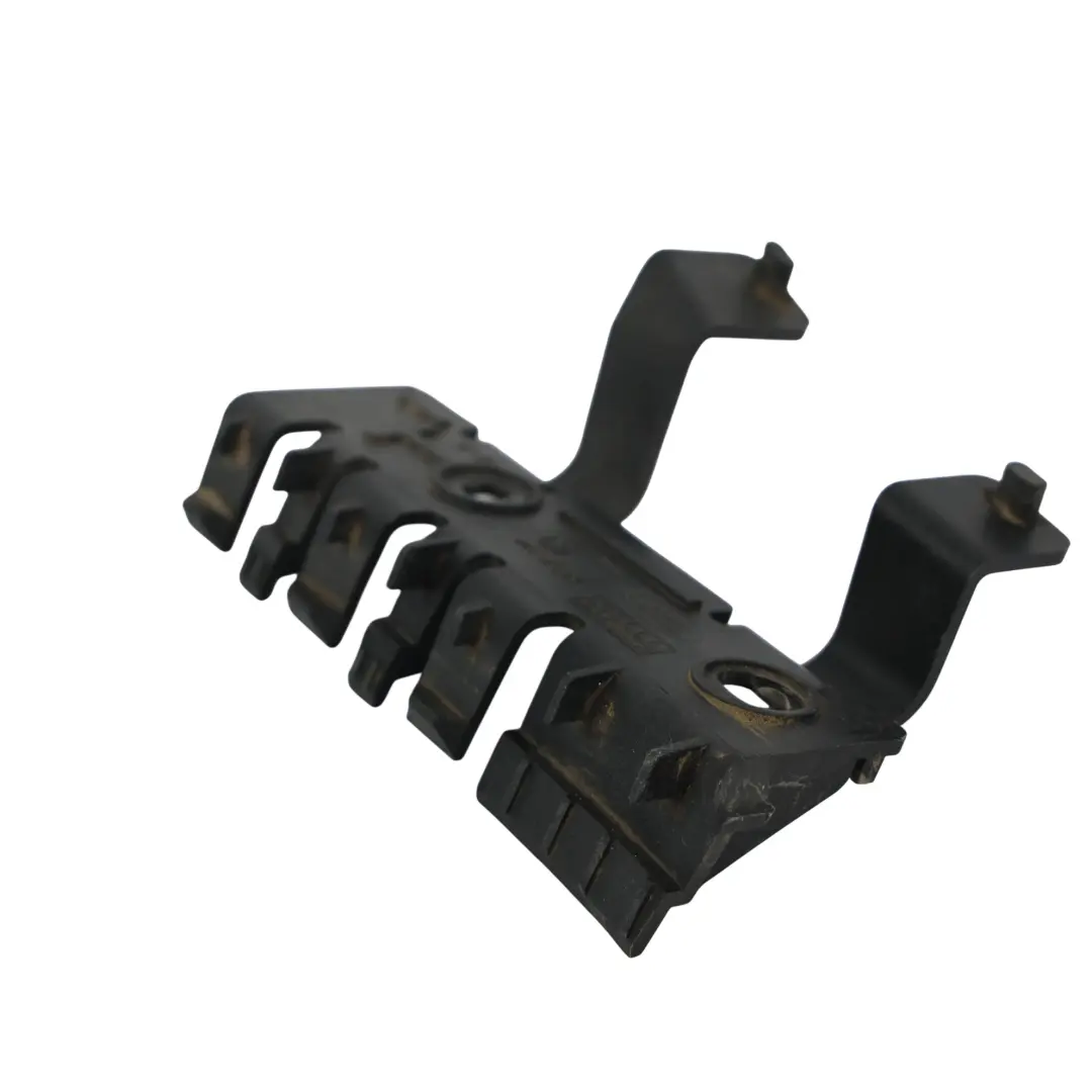 Soporte Paragolpes Trasero Izquierdo 5H22-17A750-DA para Land Rover Discovery 4 L319 con número de pieza DQL000071 Land Rover Discovery 4 L319 Soporte Paragolpes Trasero Izquierdo 5H22-17A750-DA - SKU DQL000071 - Número de pieza DQL000071