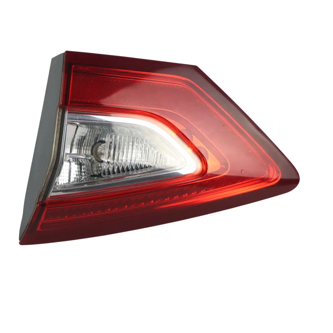 Ford Mondeo MK5 Lampa Tylna W Klapę LED Prawa - SKU DS73-13A602-KD - Numer Części DS73-13A602-KD