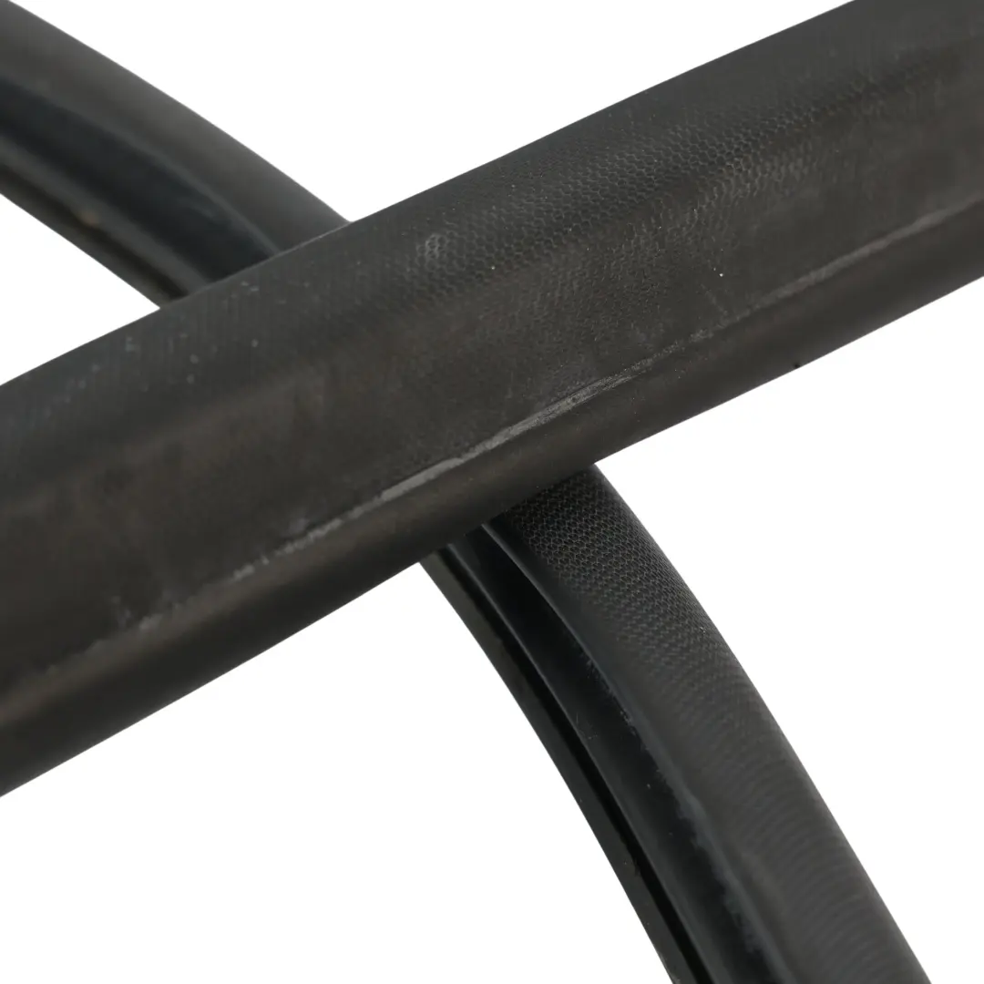 Ford Transit Connect Mk2 Joint Porte Coulissante Caoutchouc - SKU DT11-V25324-AK - Numéro de pièce DT11-V25324-AK