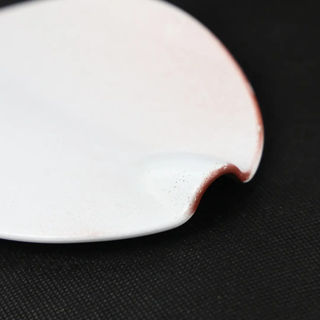 Tapa Combustible Blanco Congelado Z2 para Ford Transit Connect con número de pieza DT11-V405A02-AB Ford Transit Connect Tapa Combustible Blanco Congelado Z2 - SKU DT11-V405A02-AB-FW - Número de pieza DT11-V405A02-AB