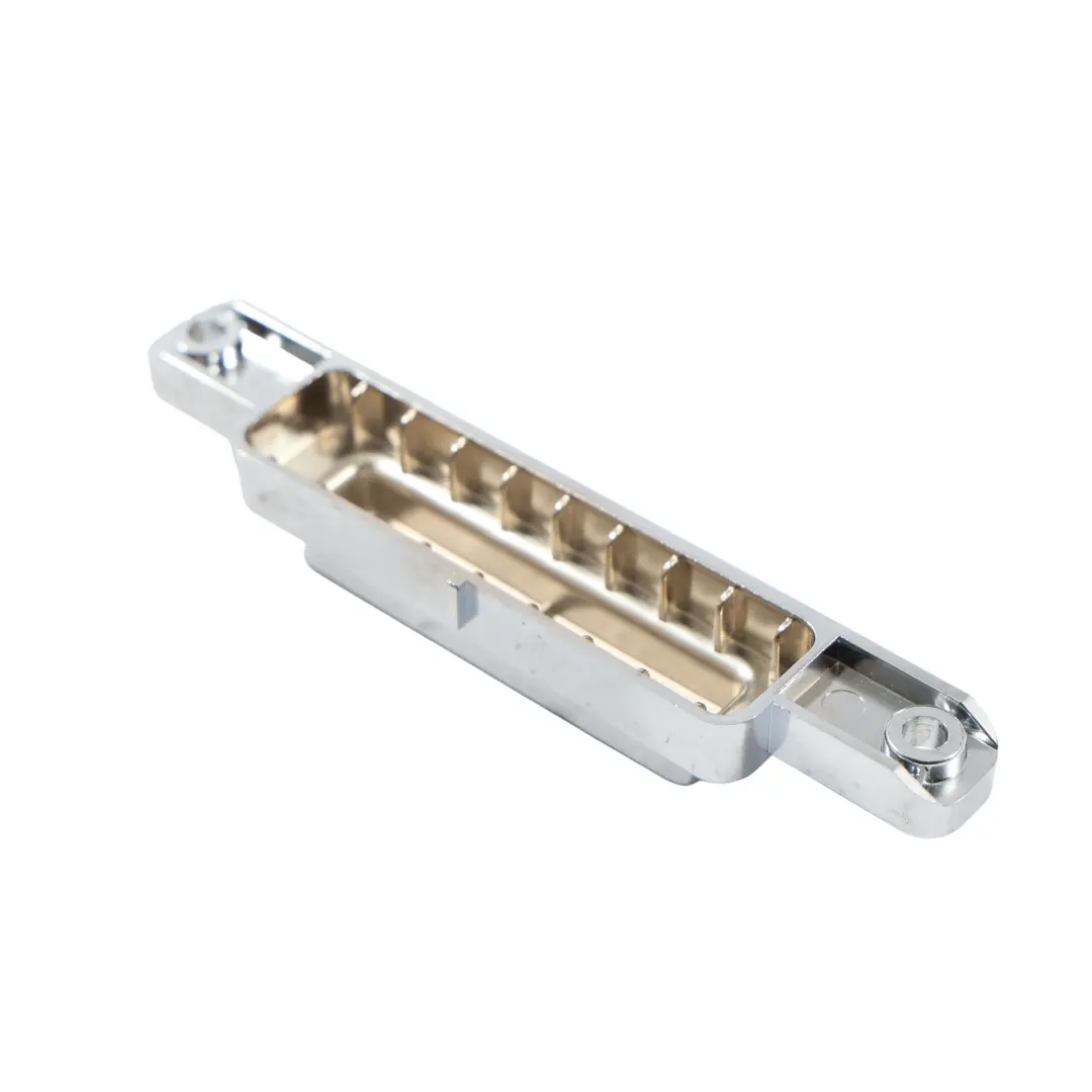 Centre Console Trim Cover Intaglio Emblem to Land Rover Evoque L538 with Part number EJ32-044E19-AA Land Rover Evoque L538 Centre Console Trim Cover Intaglio Emblem - SKU EJ32-044E19-AA - Part number EJ32-044E19-AA