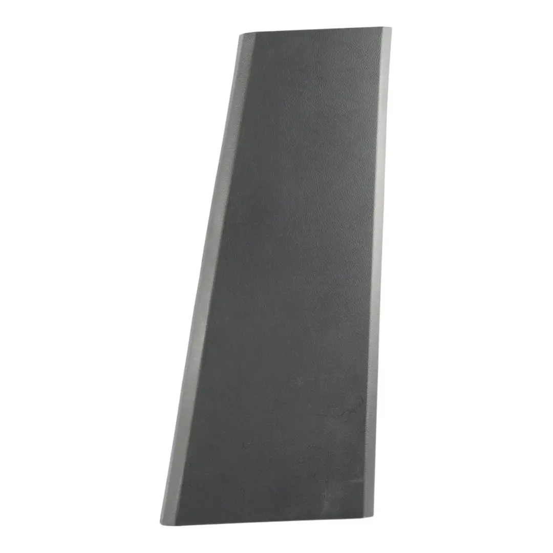Moldura Inferior Pilar B Derecha para Land Rover Discovery L319 con número de pieza EMG500280PVJ Land Rover Discovery L319 Moldura Inferior Pilar B Derecha - SKU EMG500280PVJ - Número de pieza EMG500280PVJ