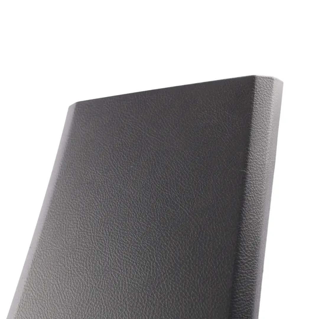 B-Pillar Lower Trim Panel Strip Right O/S to Land Rover Discovery L319 with Part number EMG500280PVJ Land Rover Discovery L319 B-Pillar Lower Trim Panel Strip Right O/S - SKU EMG500280PVJ - Part number EMG500280PVJ