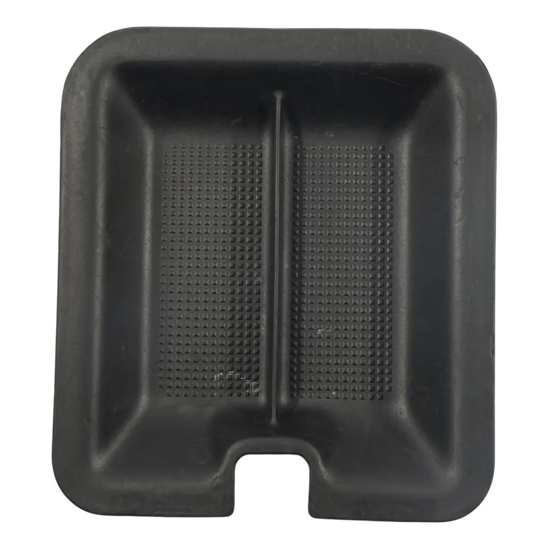 Vassoio Console Centrale per Land Rover Discovery 4 L319 con numero di parte FJJ500012PVJ Land Rover Discovery 4 L319 Vassoio Console Centrale - SKU FJJ500012PVJ - Numero di parte FJJ500012PVJ