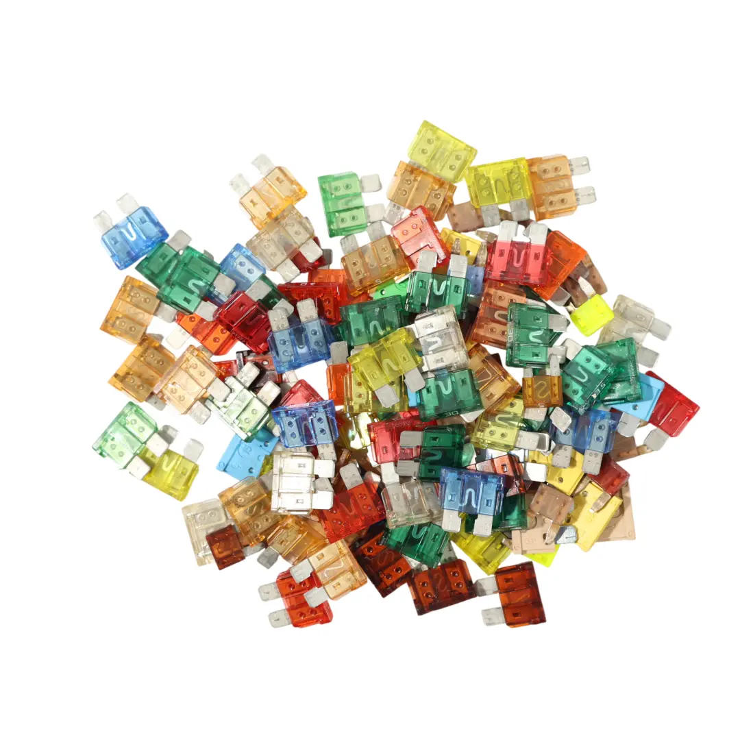 Unbranded Set Fusibles Électriques Automobile 200 Pièces Lame Enfichable - SKU FUSE-SET-200 - Numéro de pièce FUSE-SET
