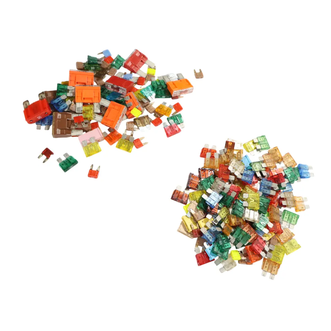 Unbranded Set Fusibili Elettrici Auto 200 Pezzi Lamella - SKU FUSE-SET-200 - Numero di parte FUSE-SET