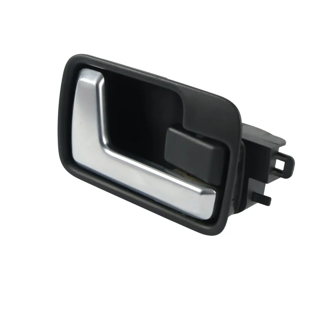 Klamka Wewnętrzna Przednia Prawa do Land Rover Discovery 3 L319 o numerze FVC500380WWE Land Rover Discovery 3 L319 Klamka Wewnętrzna Przednia Prawa - SKU FVC500380WWE - Numer Części FVC500380WWE