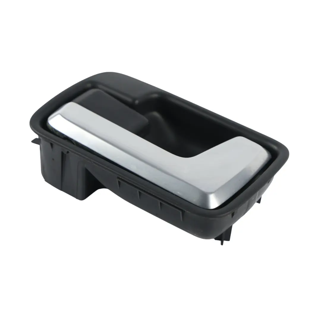 Maniglia Porta Anteriore Sinistra per Land Rover Discovery 3 L319 con numero di parte FVC500390WWE Land Rover Discovery 3 L319 Maniglia Porta Anteriore Sinistra - SKU FVC500390WWE - Numero di parte FVC500390WWE