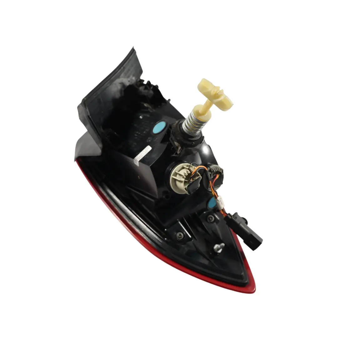 MK8 LED Rücklicht Hinten Rechts für Ford Fiesta mit Teilenummer H1BB-13404-BH Ford Fiesta MK8 LED Rücklicht Hinten Rechts - SKU H1BB-13404-BH - Teilenummer H1BB-13404-BH